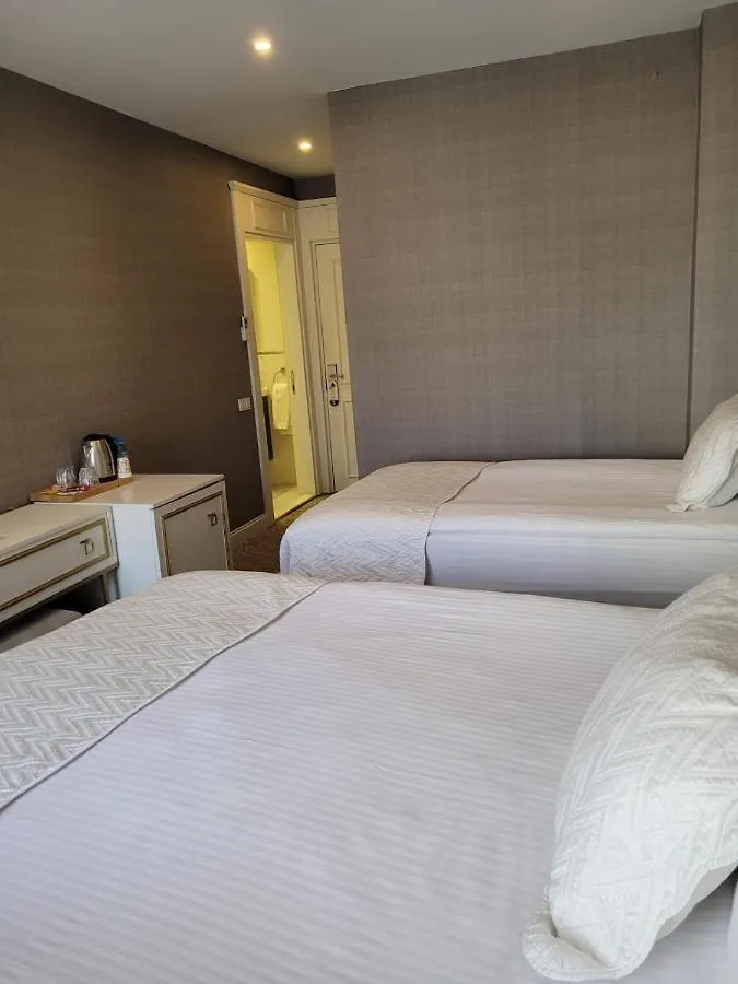 Mr Beyaz Hotel Стамбул Турция