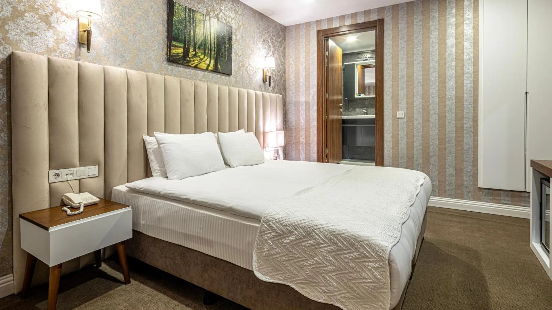 Mr Beyaz Hotel Стамбул